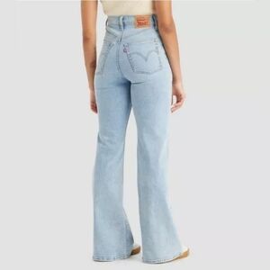 Levi's® Women's Ultra-High Rise Ribcage Flare Jeans Light Blue Size 32
